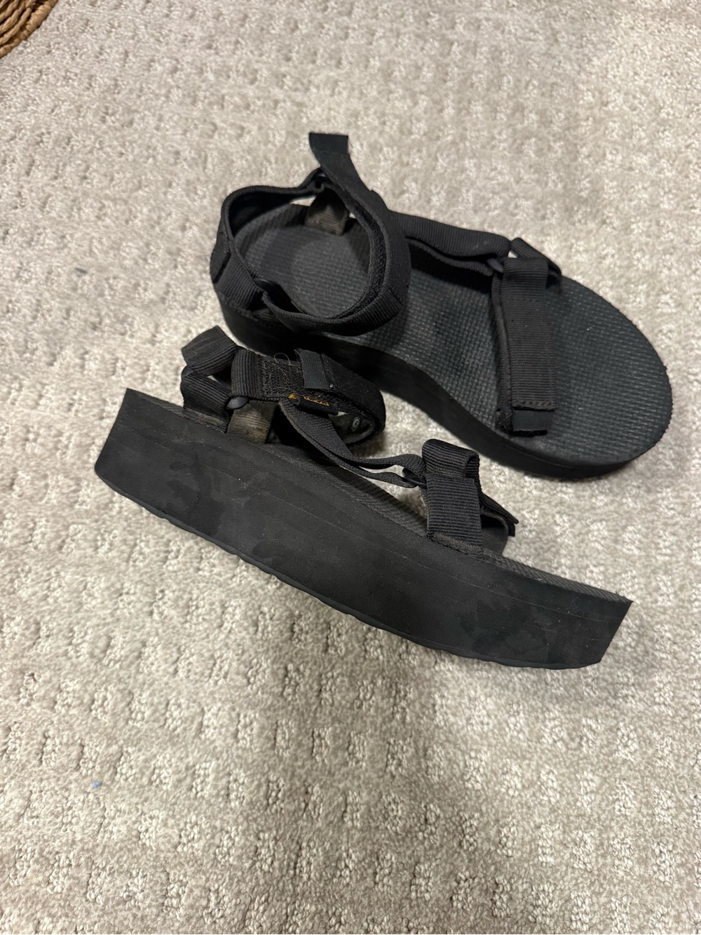 Teva Flatform Universal Sandals - Picture 5 of 5